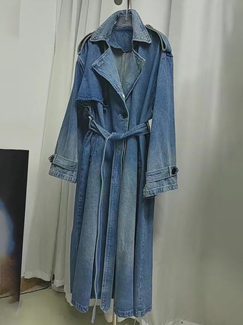 Dugi plavi traper kaput u trench stilu, retro stil, dvostruko kopčanje na gumbe