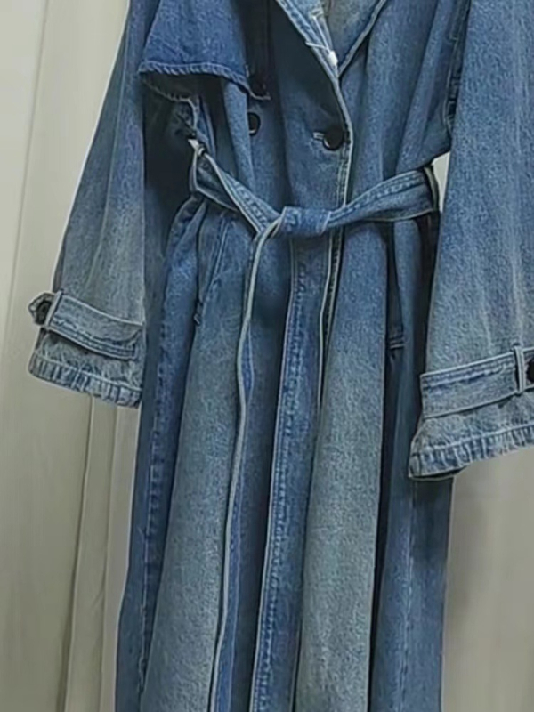 Dugi plavi traper kaput u trench stilu, retro stil, dvostruko kopčanje na gumbe