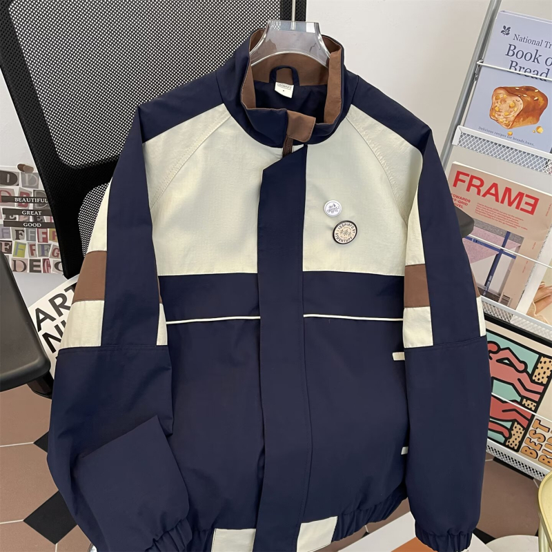 Férfi baseball dzseki színblokkokkal és álló gallérral, őszi streetwear, laza szabás