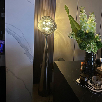 Kreativna minimalistička lava podna lampa za dnevni boravak i radnu sobu, dizajnerski dojam vrhunske atmosfere, dekorativna podna lampa