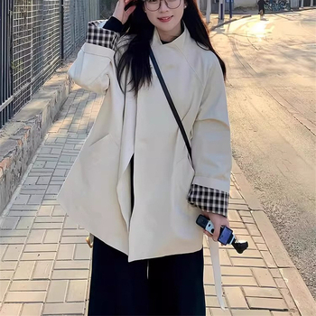 Női cape-stílusú trench kabát egy gombbal, karcsú szabás, vintage kockás patchwork, középhosszú