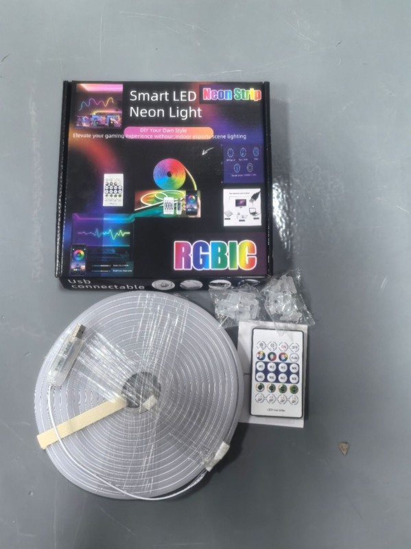 5V612 RGBIC neon fleksibilni LED trak s Bluetooth zvučnim upravljanjem, set sa 24 tipkama