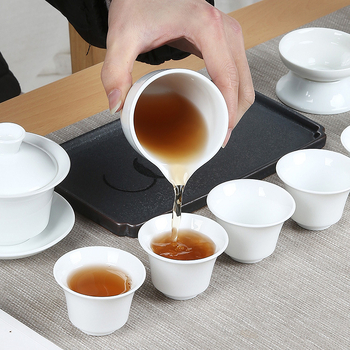 Bijeli porcelanski čajni set kung fu s poklon kutijom i logotipom