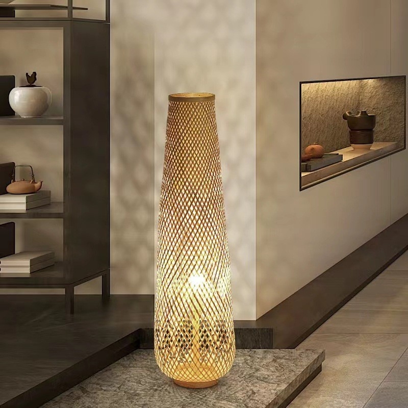 Stojeća lampa za dnevni boravak i spavaću sobu, uz krevet ili kut kauča, bambus lampa u skandinavskom dizajnu s japanskim utjecajem