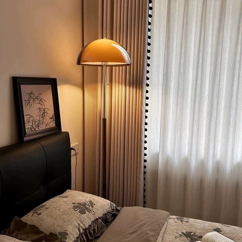 Podna lampa u stilu sredine stoljeća, francuski retro Wabi-Sabi ambijentalno svjetlo za dnevni boravak i spavaću sobu, moderni minimalistički dizajn