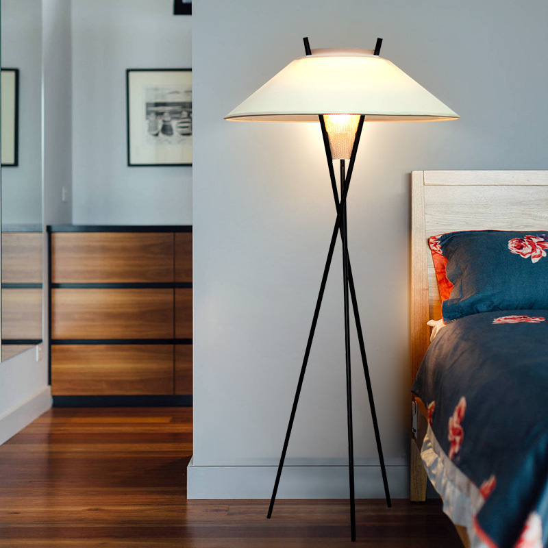 Talijanski B&B – podna lampa za dnevni boravak, nordijski moderni minimalistički Wabi-Sabi stil, za spavaću sobu i studij, tronožna lampa