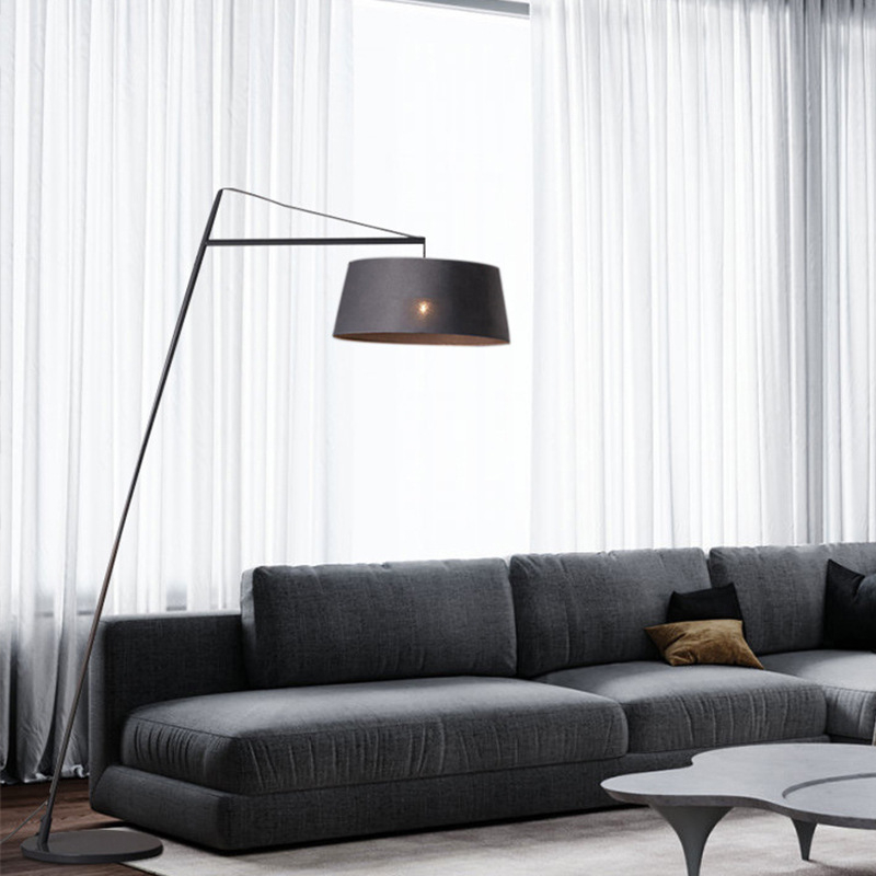 Nordijska minimalistička podna lampa s platnenim sjenilom – moderno osvjetljenje dnevnog boravka