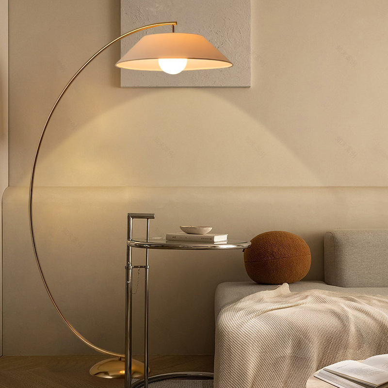 Nordijska podna lampa s retro američkim štihom, za dnevni boravak, spavaću sobu ili radnu sobu – jednostavan, elegantan i atmosferičan dizajn