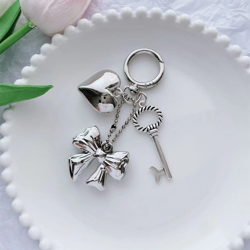 Korejskog stila aluminijski privezak za ključeve s privjeskom srca i mašnicom, za ključeve i torbe