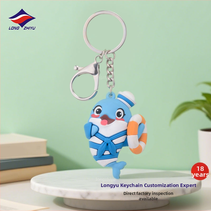 Longzhiyu 18-godišnja prilagođena PVC mekana guma 3D figurica privjesak za ključeve, silikonski dodatak