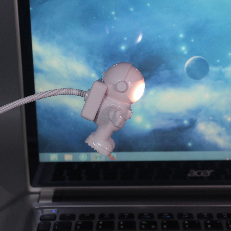 USB svjetlo u obliku astronauta, LED noćna lampica, USB napajanje, kreativan poklon