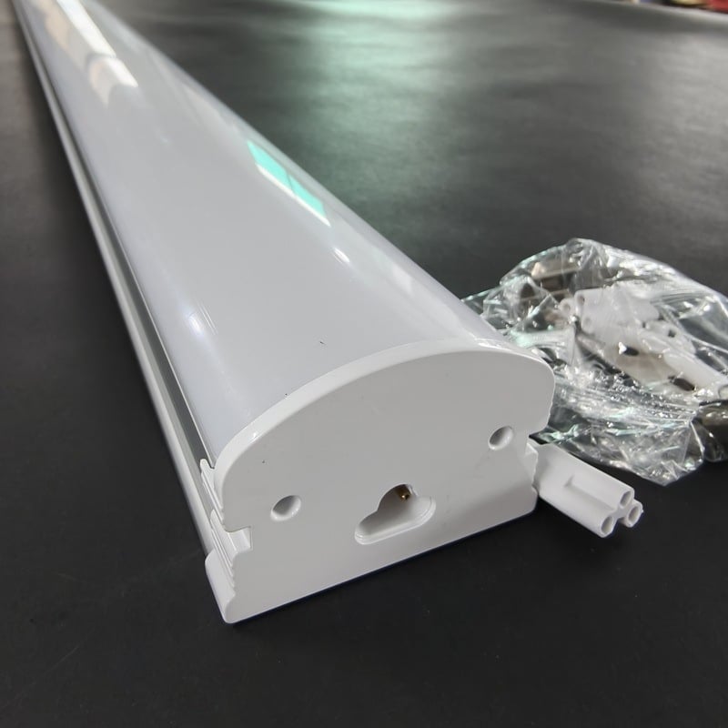 LED таванна лампа с алуминиев корпус и интегриран държател, радарен сензор, 40W