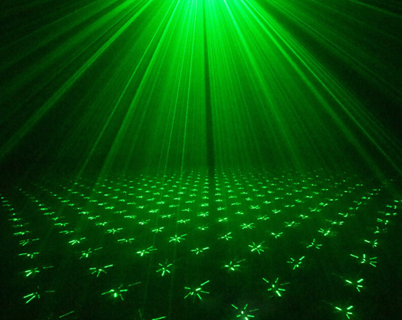 Vanjske laserske podne svjetiljke crvene i zelene boje, projekcija zvijezda za dvorište i vrt