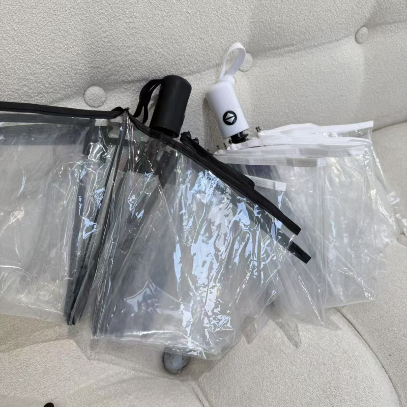 Automatski prozirni kišobran u jednoj boji, trostruko sklopiv dizajn, otporan na vjetar za odrasle, pogodan za putovanja i fotografiranje.