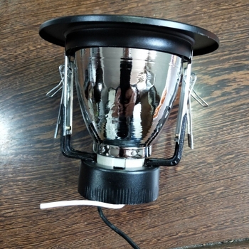 Tradicionalni ugrađeni stropni downlight, cilindrični kućište, dostupan u različitim veličinama