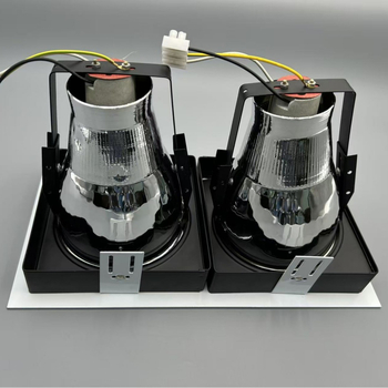 LED ugrađena prilagodljiva downlight s rešetkom, kvadratna stropna svjetiljka, moderni minimalistički stil