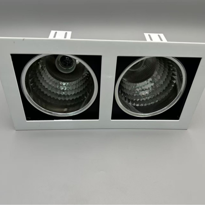 LED ugrađena prilagodljiva downlight s rešetkom, kvadratna stropna svjetiljka, moderni minimalistički stil
