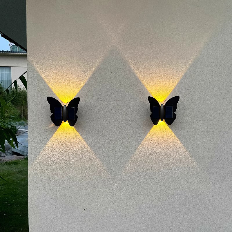 Solárna vonkajšia stenová lampa s motýľom – jednoduché osvetlenie pre schody, chodbu, dvor a balkón