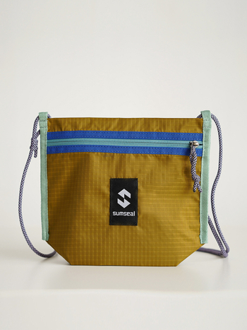 Nylon crossbody torba za muškarce i žene, lagana, s kontrastnim panelima, japanski dizajner