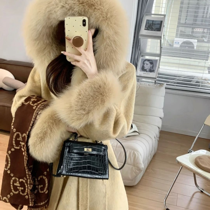 Palton damă cu glugă din Chenille, textură pufoasă, talie cu șnur, stil Coreea de iarnă, lungime scurtă