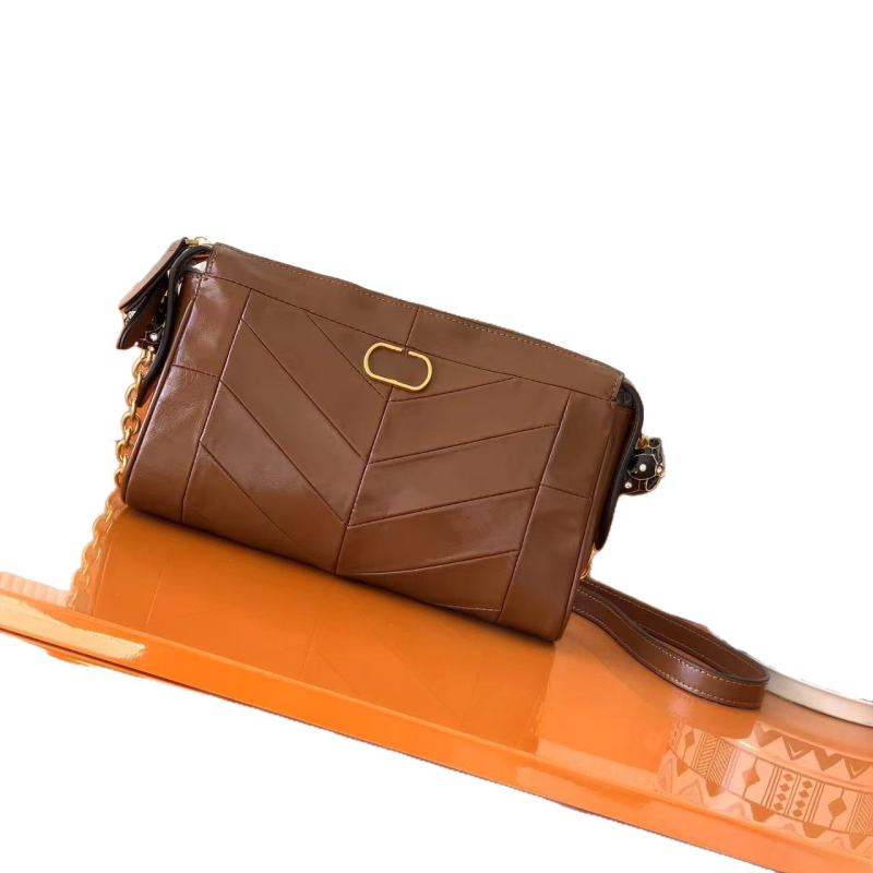 Proljeće 2025 Mala torbica od prave kože s podlogom od ovčje vune – svestrana crossbody torba preko ramena, lagani luksuz