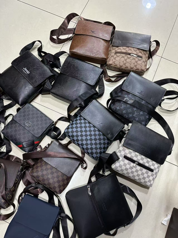 Muška PU kožna crossbody torba – lagana preko ramena torba za 15,6-inčni prijenosnik, casual poslovni stil