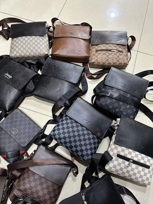 Muška PU kožna crossbody torba – lagana preko ramena torba za 15,6-inčni prijenosnik, casual poslovni stil