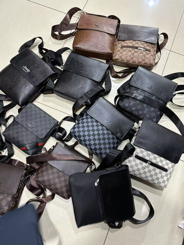 Muška PU kožna crossbody torba – lagana preko ramena torba za 15,6-inčni prijenosnik, casual poslovni stil