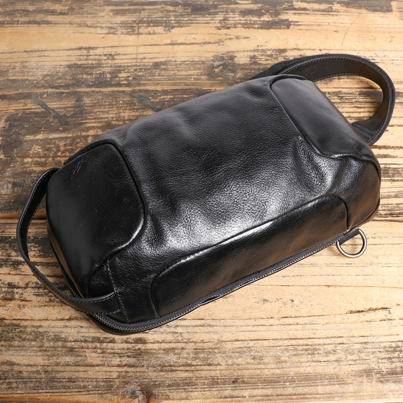 Muška vertikalna kožna crossbody torba, prvoklasna koža, kompatibilna s 11-inčnim prijenosnikom, svakodnevni sportski stil