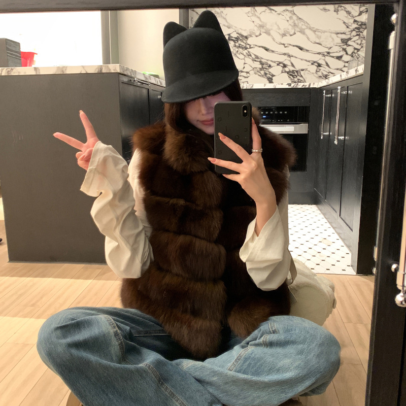 Ženski prsluk od umjetne krznene tkanine s izgledom minka, retro elegantan gradski stil, bez rukava