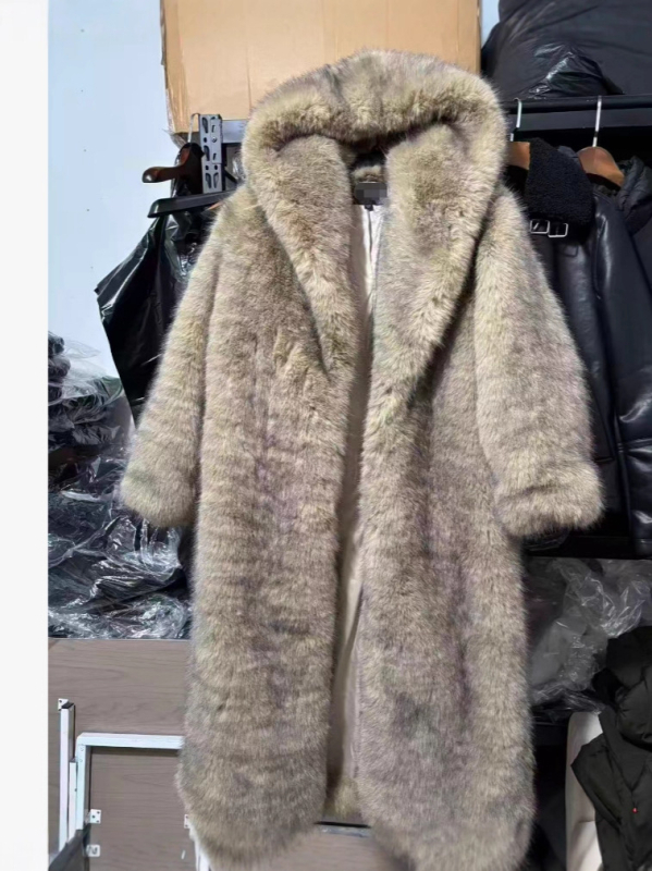 Taop&Za ženski kaput s kapuljom od umjetnog krzna, srednja duljina, ležerni kroj, elegantan jesensko-zimski stil