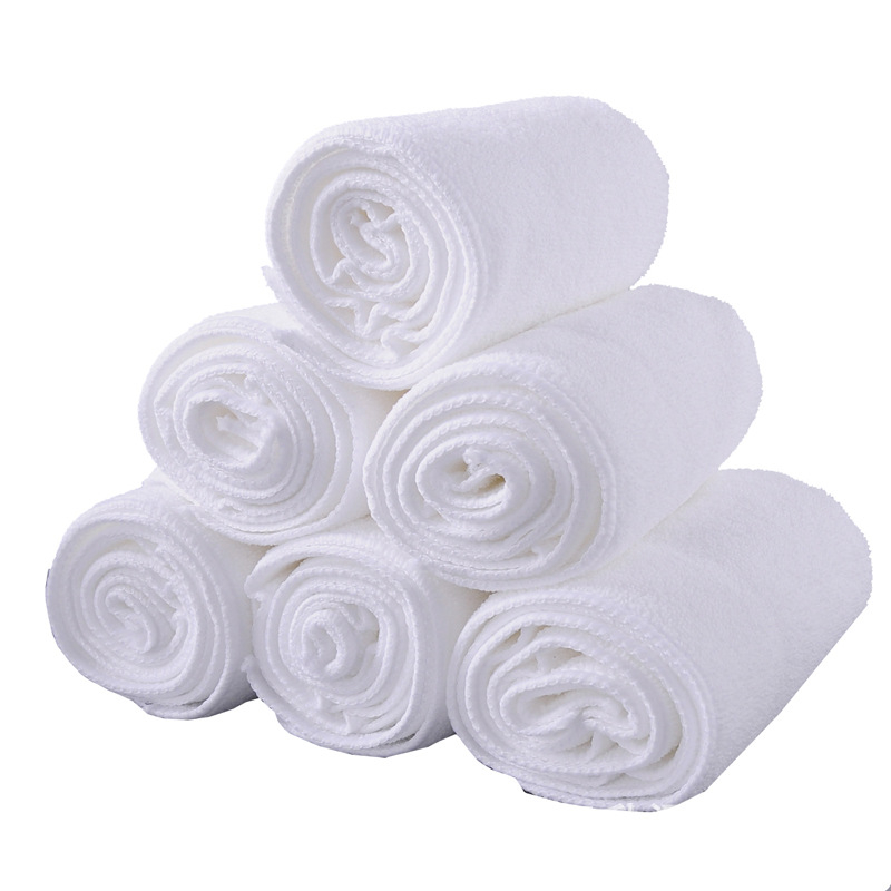 Hotelska krpa od mikrovlakana, poliesterska, 30x70 cm, 300 g/m², upijajuća, s otisnutim logom