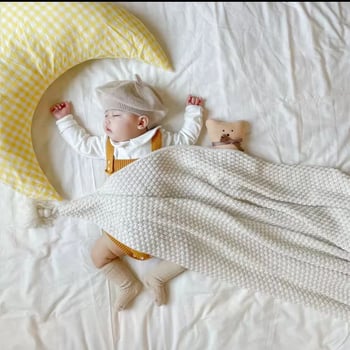 Pamučni jastuk u obliku mjeseca za bebe i djecu – podrška pri spavanju i dojenju