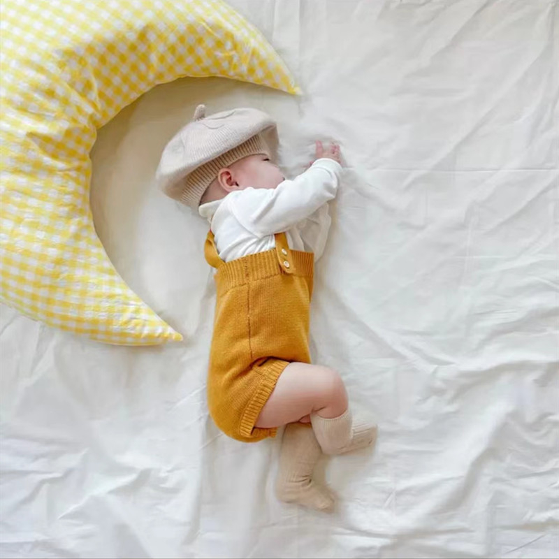 Pamučni jastuk u obliku mjeseca za bebe i djecu – podrška pri spavanju i dojenju