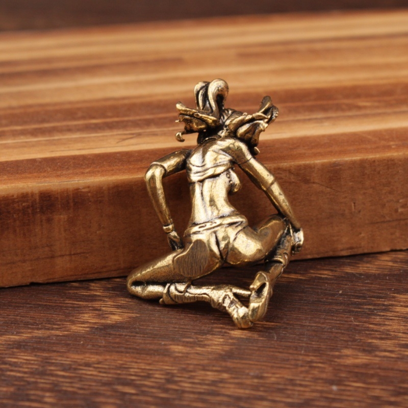 Mesing figura djevojke, vintage ukras