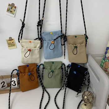 Minimalistička ženska platnena torba za mobitel — mala crossbody torbica s pretincom za kovance