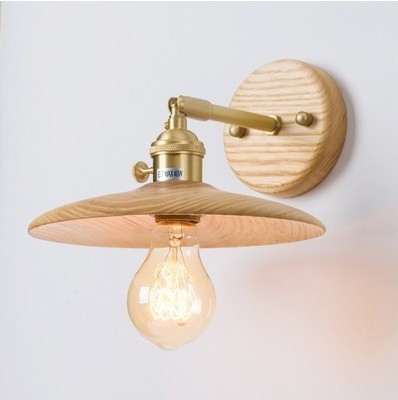 Retro nordijska zidna lampa uz krevet s prekidačem, drvo u boji oraha, masivno drvo, nostalgična kreativna rasvjeta