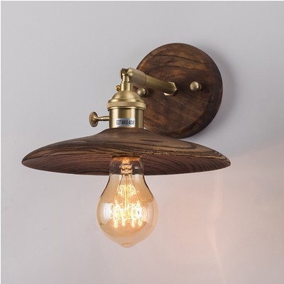 Retro nordijska zidna lampa uz krevet s prekidačem, drvo u boji oraha, masivno drvo, nostalgična kreativna rasvjeta
