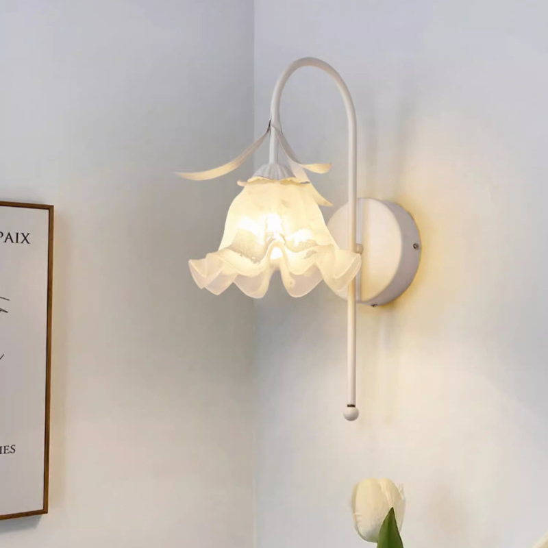 Zidna lampa s ratanskim cvjetom, skandinavski stil, krem boje svjetlo, dekorativno osvjetljenje hodnika