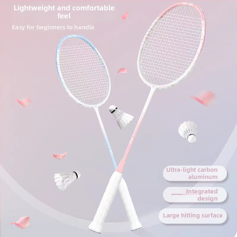 Set rakiet na badminton pre dievčatá – rakety na singl aj dubl, vysoká pružnosť, ľahká konštrukcia z karbónu, štýlový dizajn
