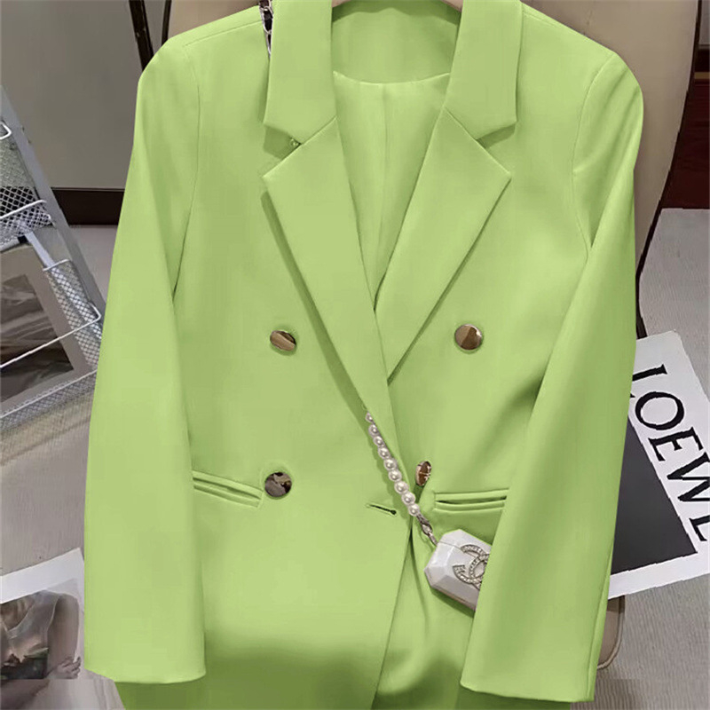 Sacou alb de damă, elegant, croială slim, potrivit pentru birou