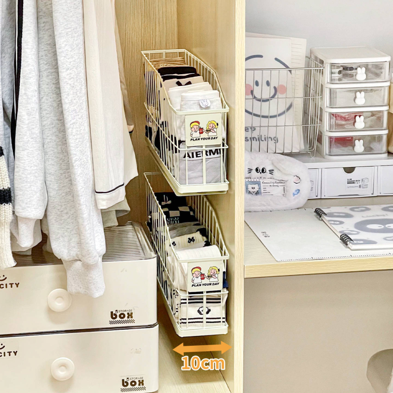 Zidni sustav za pohranu garderobe s izvlačnim košem za donje rublje i čarape