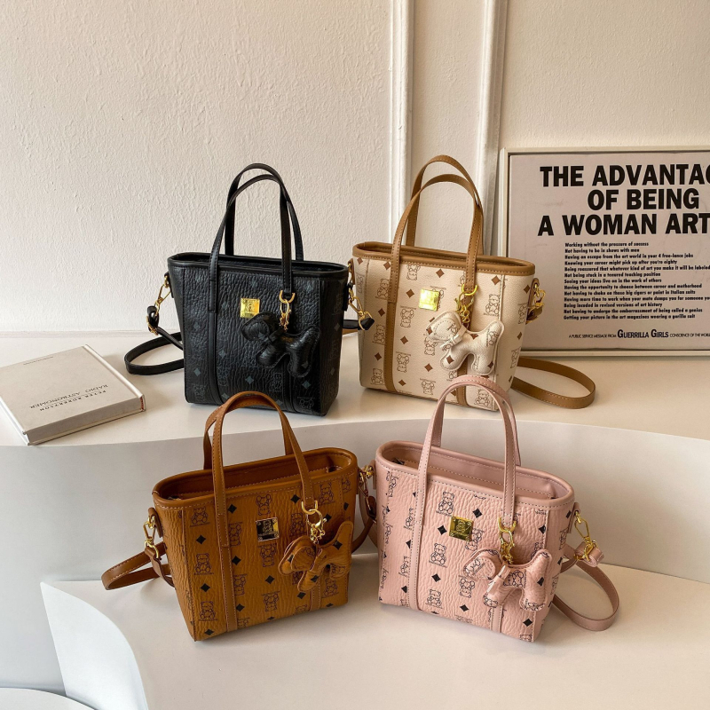 Premijerna mala žena torba u korejskom stilu, novi modni dizajn, svestrana za ramenu ili crossbody, teksturirana tiskana tote torba