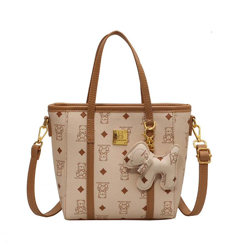 Premijerna mala žena torba u korejskom stilu, novi modni dizajn, svestrana za ramenu ili crossbody, teksturirana tiskana tote torba