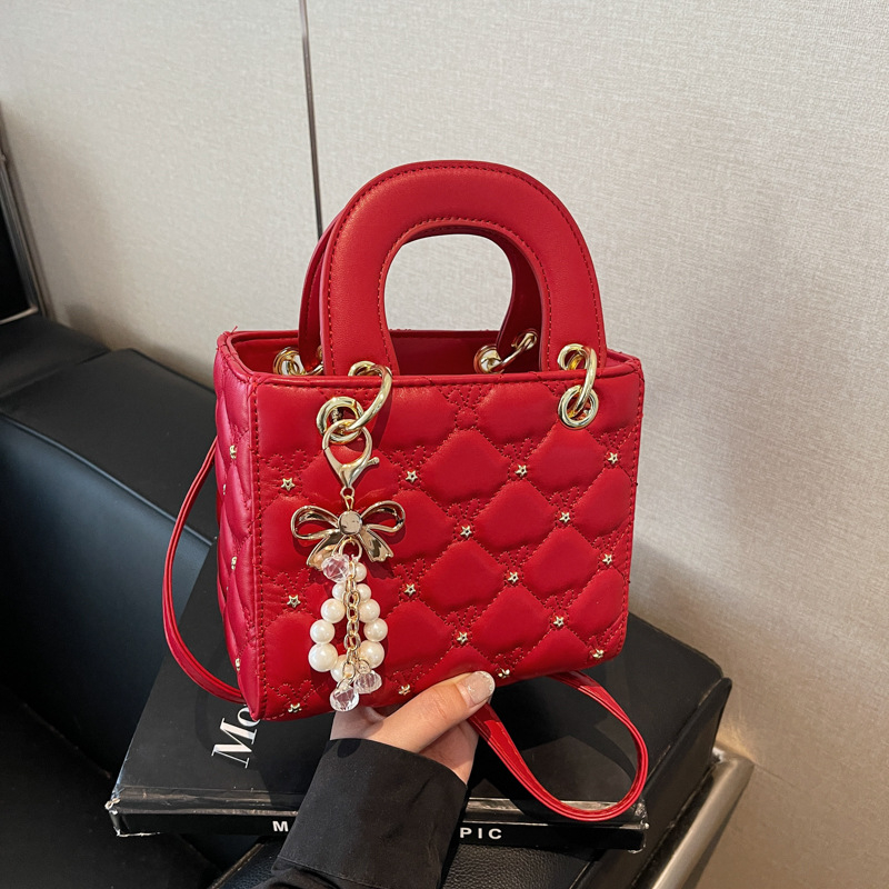 PU kožna ženska torba s dijamantnim prešitkom — mala torba preko ramena i crossbody, stil Diana