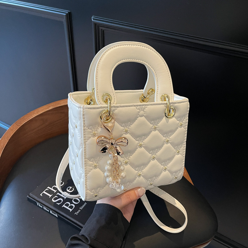 PU kožna ženska torba s dijamantnim prešitkom — mala torba preko ramena i crossbody, stil Diana
