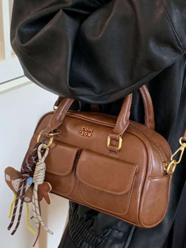Urban minimalistička torba za rame i crossbody, PU koža, mala kvadratna torba, srednje veličine, jesen 2025, podstava od poliestera, horizontalni kvadratni oblik, zatvaranje zipom, inspirirano korejskim stilom.