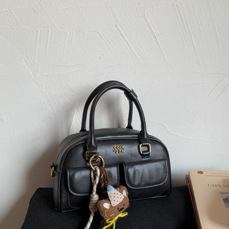 Urban minimalistička torba za rame i crossbody, PU koža, mala kvadratna torba, srednje veličine, jesen 2025, podstava od poliestera, horizontalni kvadratni oblik, zatvaranje zipom, inspirirano korejskim stilom.