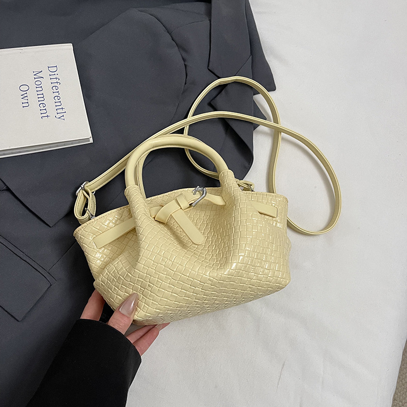 Ženska torbica od voskane kože, minimalističan luksuzan dizajn, velika zapremina, tote torba s naramenicom, plisirani dijamantni uzorak, moda 2025
