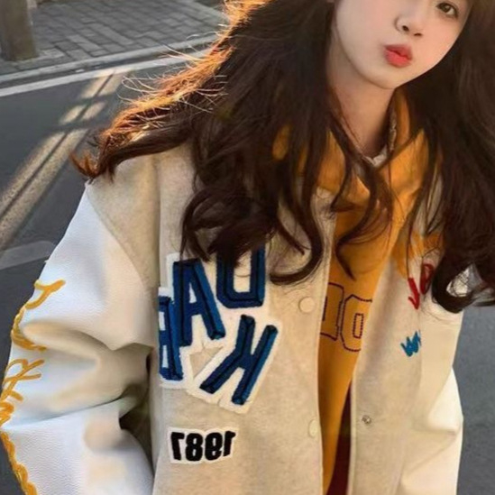 Ženska jakna s izvezenim natpisima u korejskom stilu, retro, labav kroj, bejzbol stil